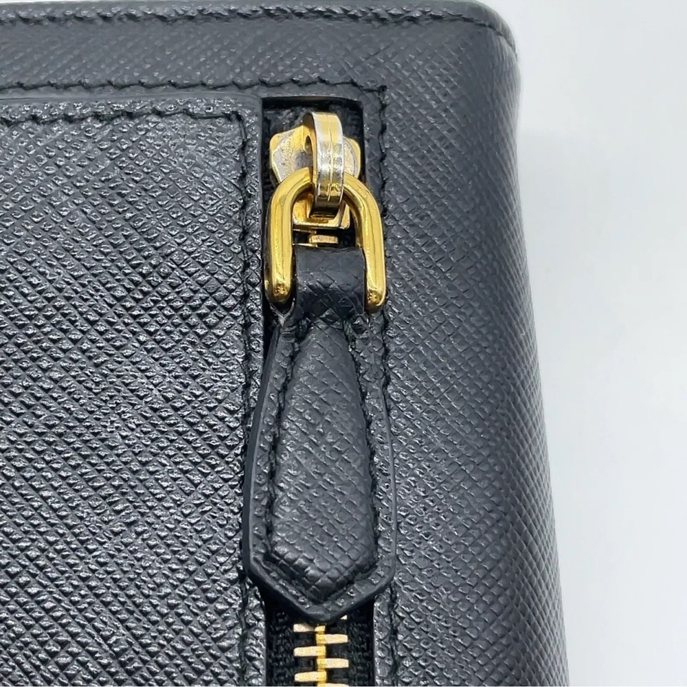 Prada Black saffiano leather Wallet and Card Holder Set W/box - Picture 10 of 16